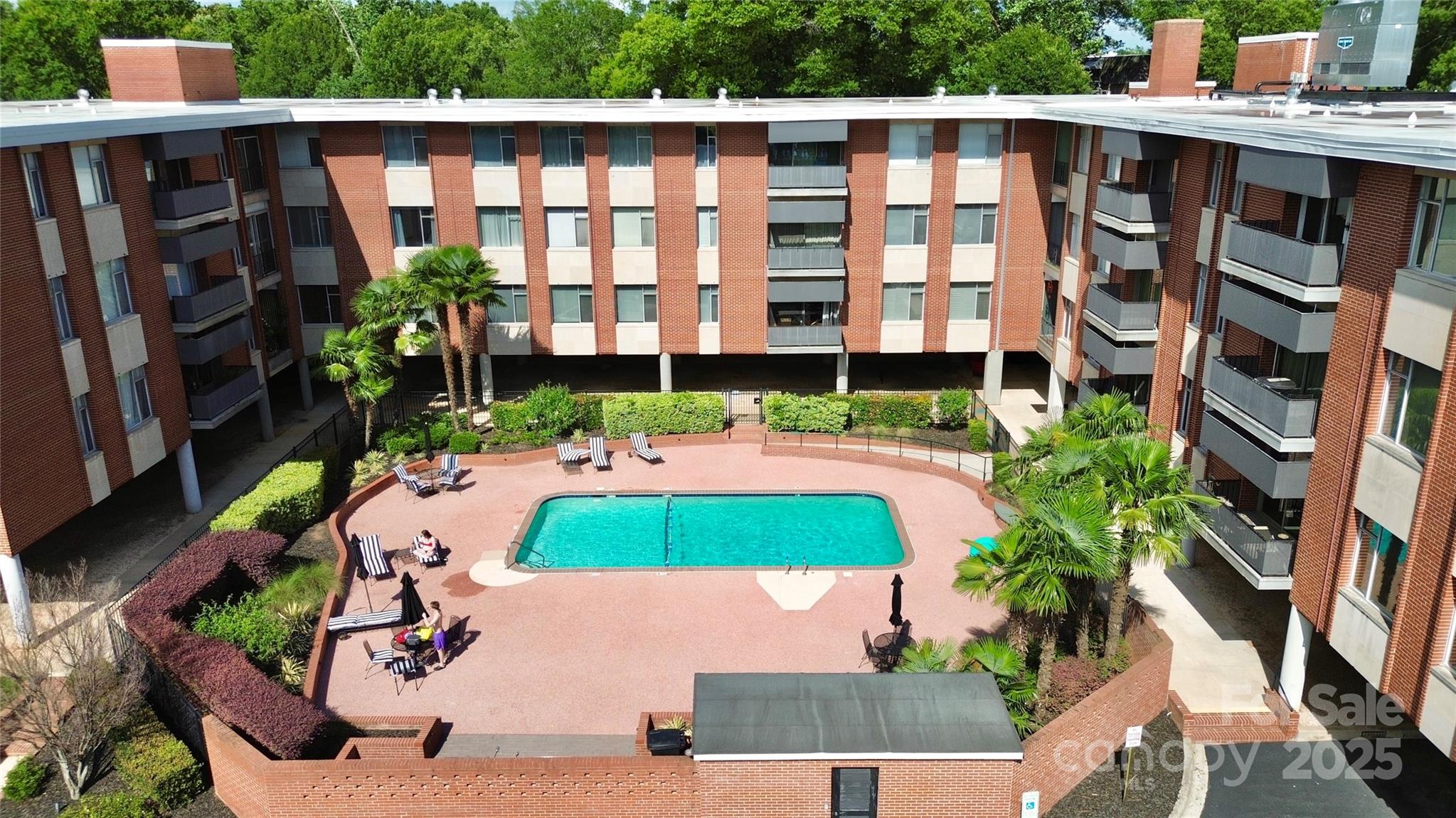 1300 Queens Road, Unit 409 Charlotte, NC 28207 - Photo 28 of 35 an aerial view of multiple houses