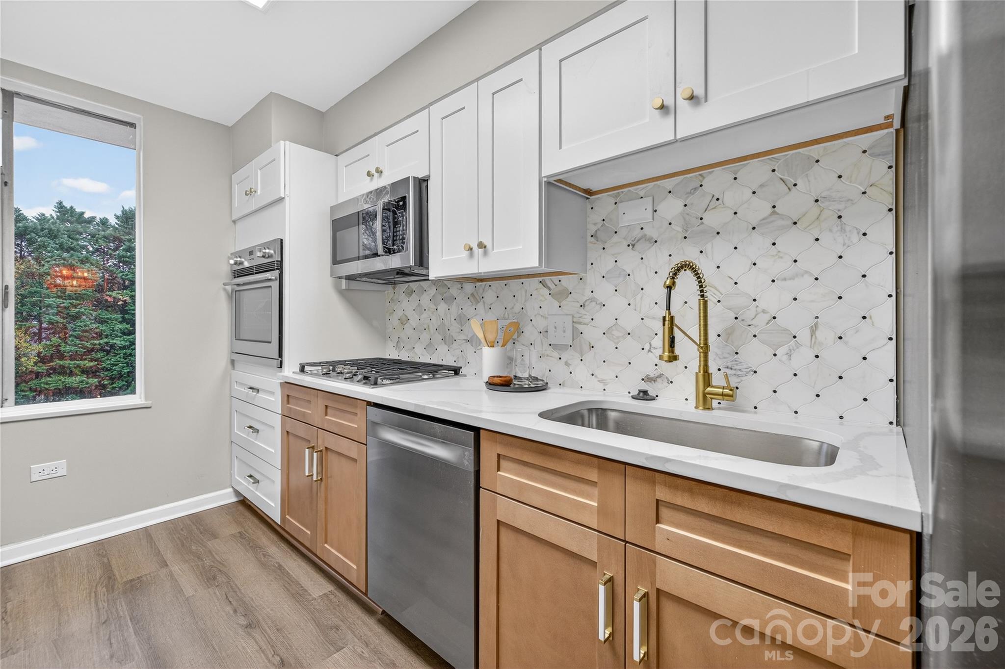 1300 Queens Road, Unit 409 Charlotte, NC 28207 - Photo 7 of 37 Gallery Image 7
