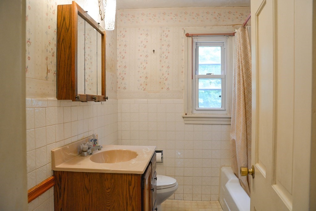 651 Ashby State Road Fitchburg, MA 01420 - Photo 13 of 18 Gallery Image 13