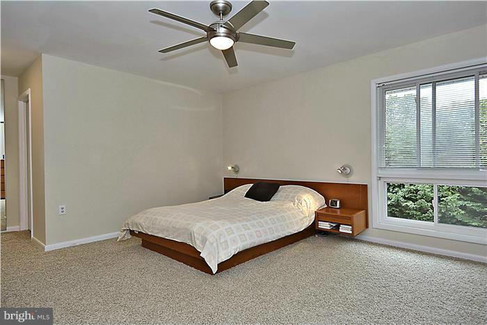 8707 Postoak Road Potomac, MD 20854 - Photo 11 of 30 Bedroom (Master)