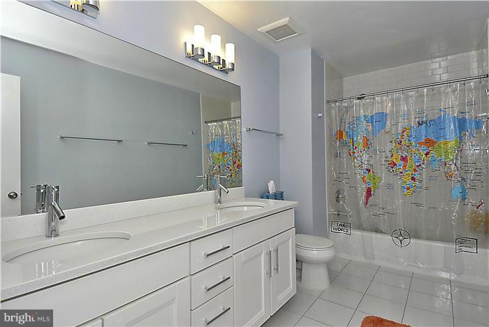 8707 Postoak Road Potomac, MD 20854 - Photo 18 of 30 Bath