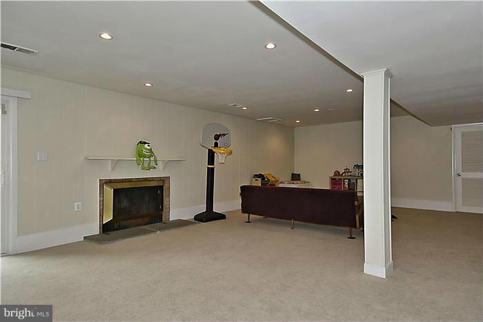 8707 Postoak Road Potomac, MD 20854 - Photo 22 of 30 Basement
