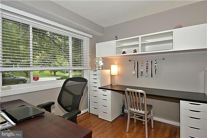 8707 Postoak Road Potomac, MD 20854 - Photo 10 of 30 Interior (General)