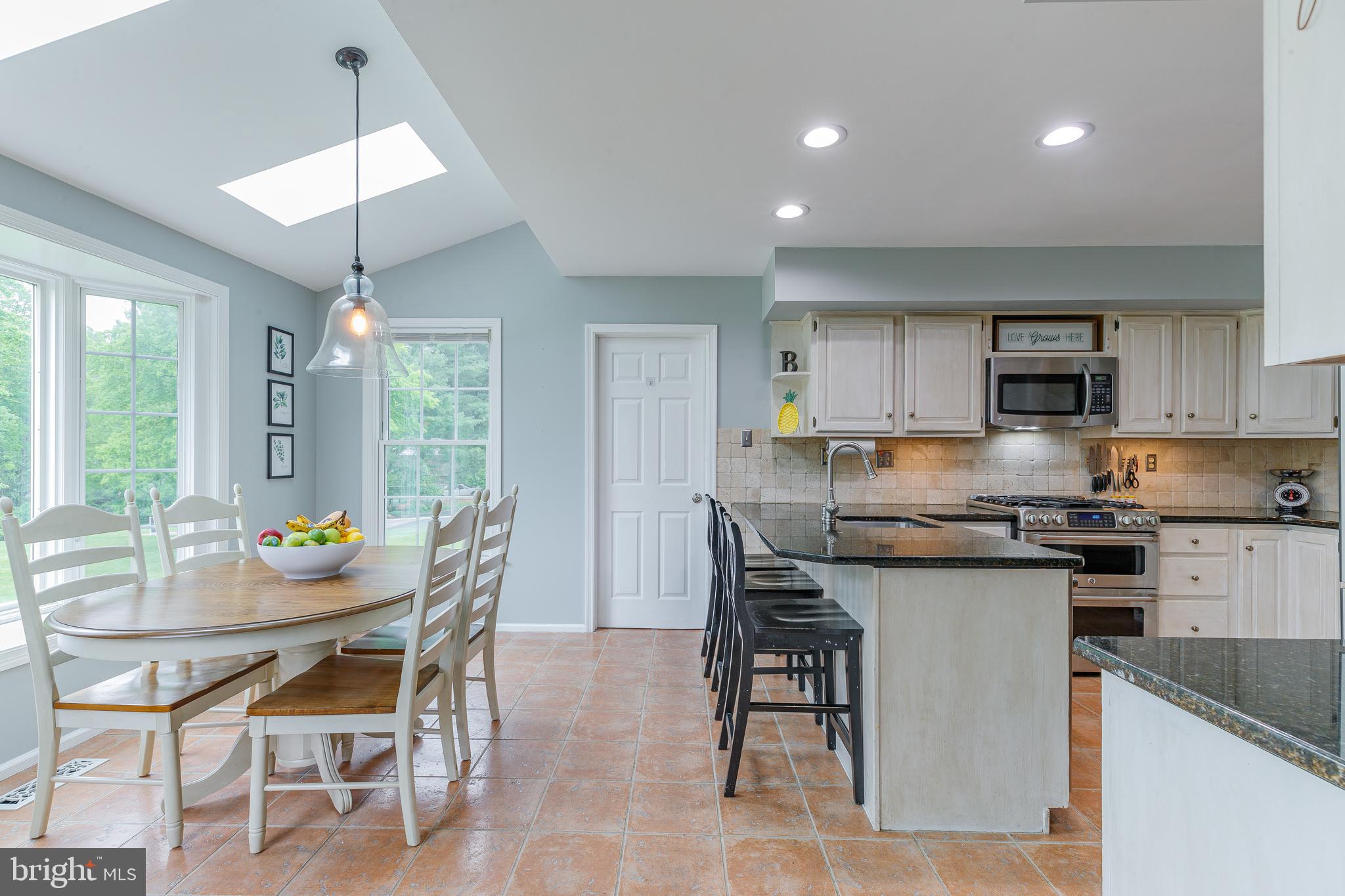 1027 Dunvegan Road West Chester, PA 19382 - Photo 6 of 46 Gallery Image 6