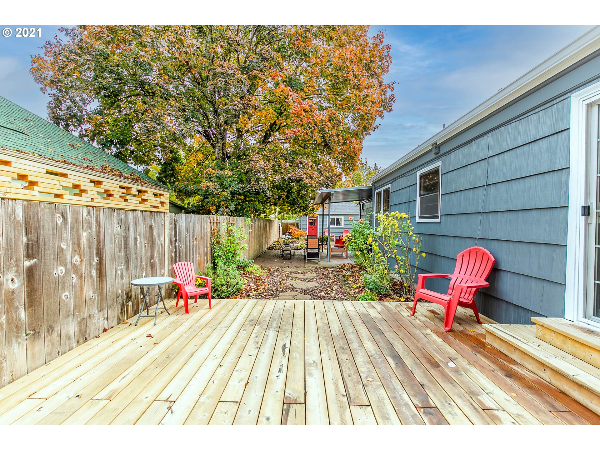 249 8th Street Springfield, OR 97477 - Photo 31 of 32 a view of outdoor space with a patio