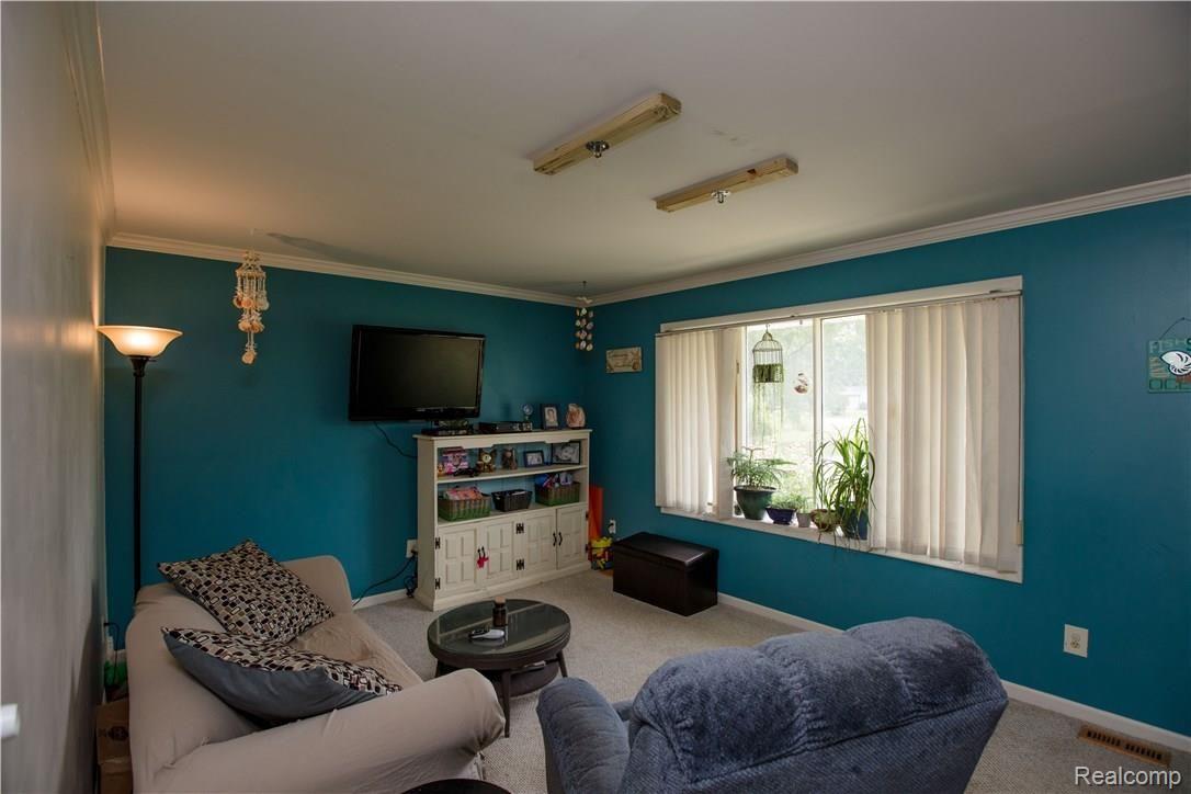 6486 Chicago Road Flushing, MI 48433 - Photo 15 of 44 ESF-114.jpg