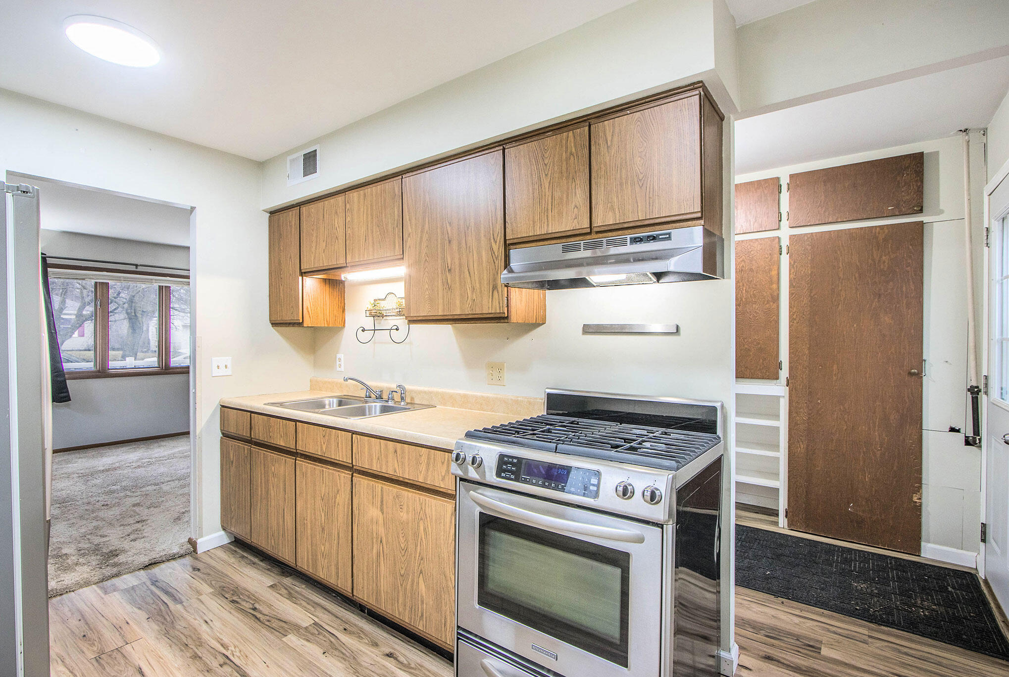 3309 Random Road Kalamazoo, MI 49004 - Photo 7 of 17 007-3309-random-rd-kalamazoo-mi-49004