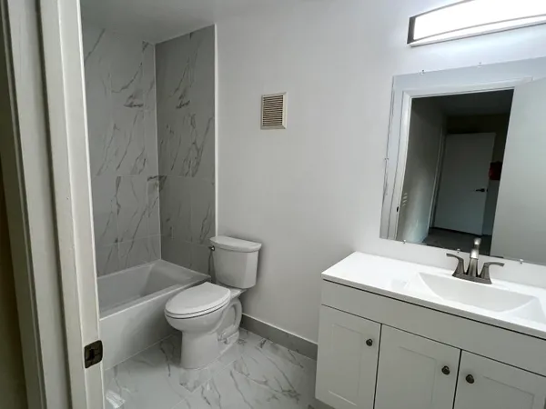 $1,950 | 815 West Boynton Beach Boulevard, Unit 12101, Boynton Beach, FL 33426