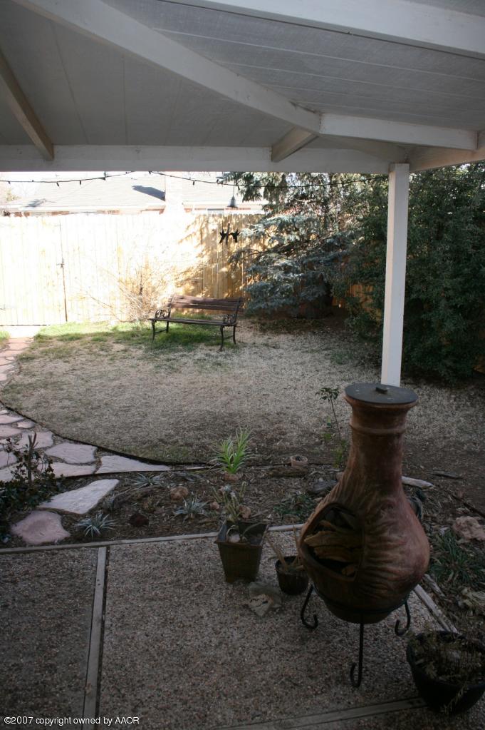 2702 Shadow Court Amarillo, TX 79110 - Photo 22 of 23 a view of a water fountain and a fountain