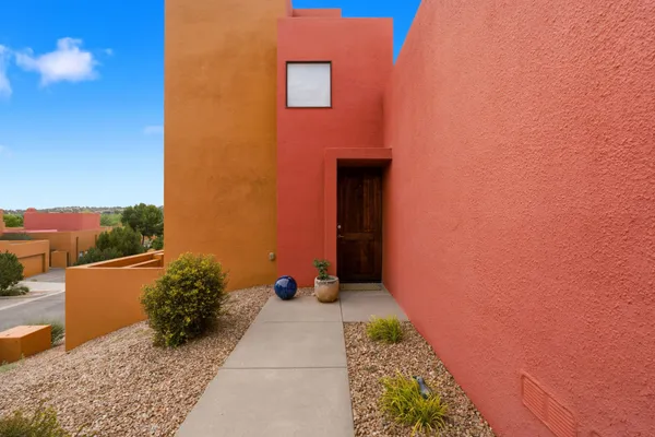 $715,000 | 629 Avenida Colima, Unit 629, Santa Fe, NM 87506