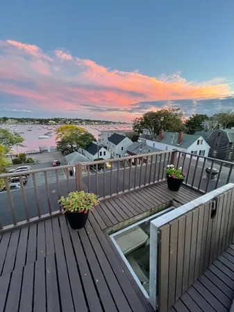 $3,500 | 72 Front Street, Unit 4, Marblehead, MA 01945