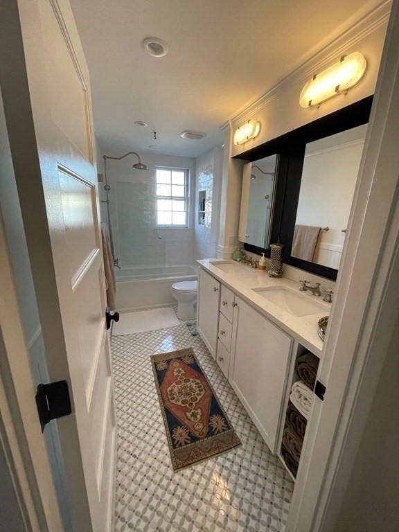 72 Front Street, Unit 4 Marblehead, MA 01945 - Photo 11 of 15