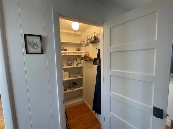 $3,500 | 72 Front Street, Unit 4, Marblehead, MA 01945