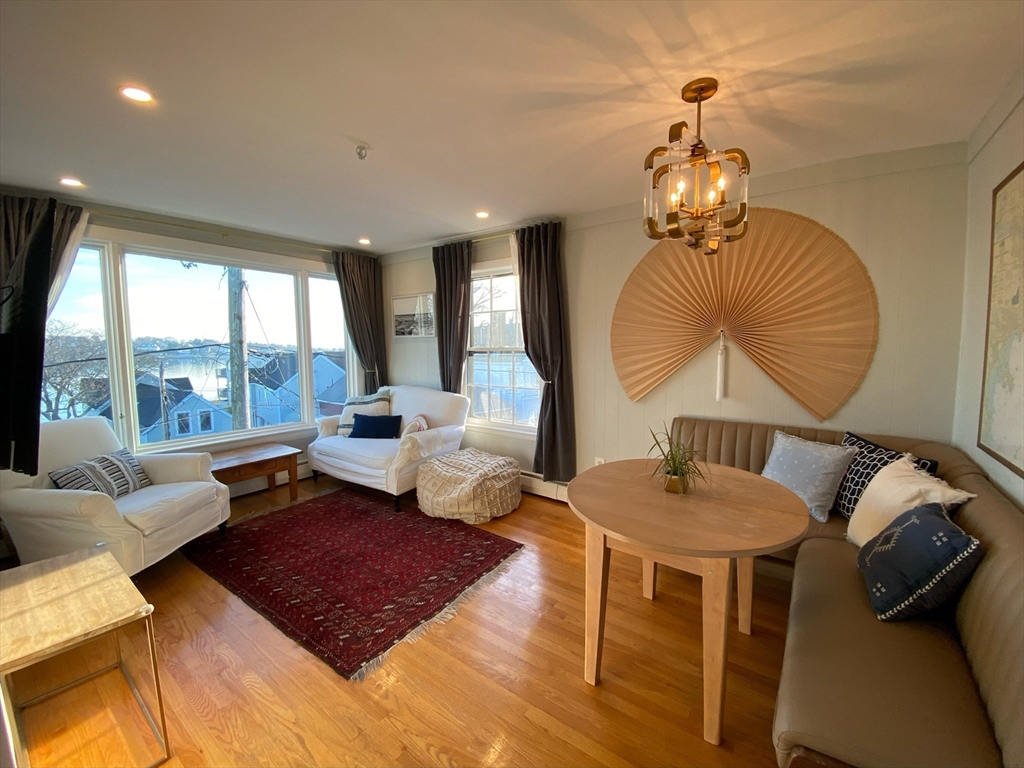 72 Front Street, Unit 4 Marblehead, MA 01945 - Photo 3 of 15