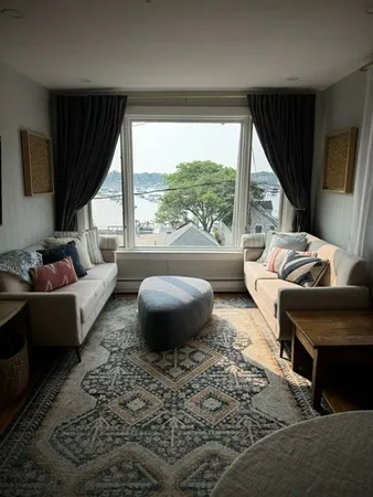 $3,500 | 72 Front Street, Unit 4, Marblehead, MA 01945