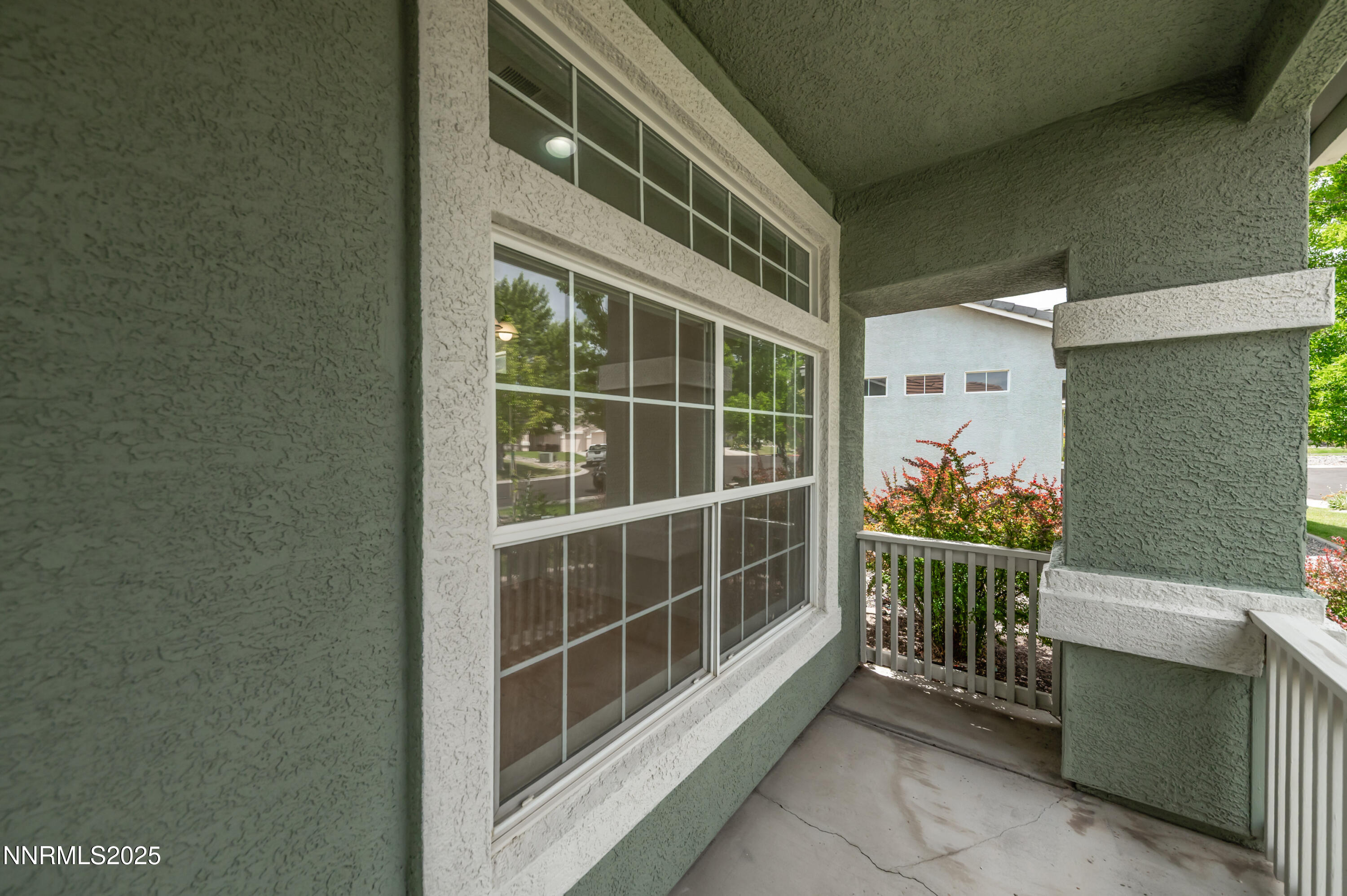 1260 Edgehill Court, Unit ARBOR Reno, NV 89521 - Photo 8 of 50 a house view with a garden space