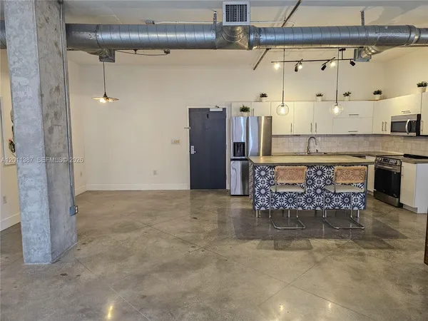 $3,000 | 444 Northeast 30th Street, Unit 604, Miami, FL 33137