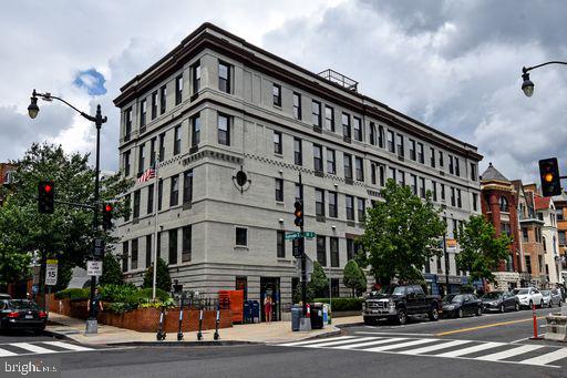 2300 18th Street Northwest, Unit 308 Washington, DC 20009 - Photo 2 of 33