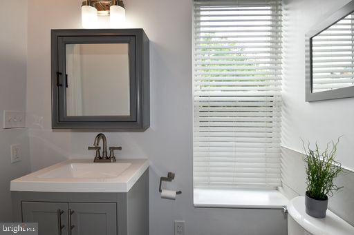 2300 18th Street Northwest, Unit 308 Washington, DC 20009 - Photo 22 of 33