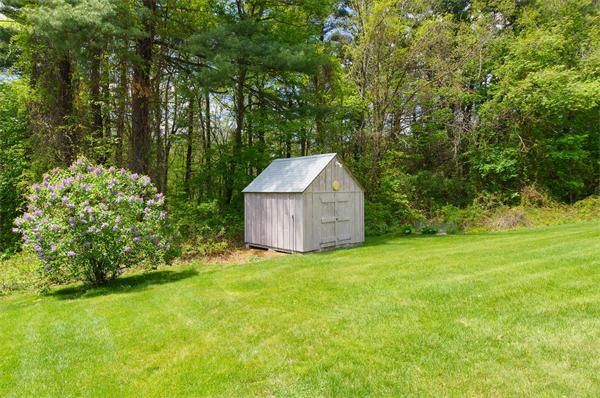 10 Corcoran Road Burlington, MA 01803 - Photo 4 of 27 Gallery Image 4