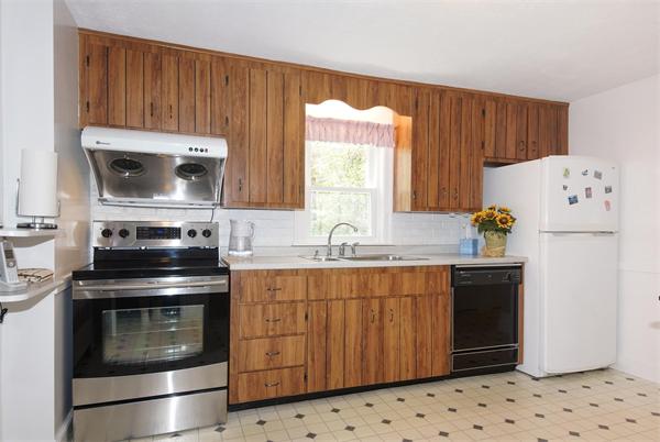10 Corcoran Road Burlington, MA 01803 - Photo 10 of 27 Gallery Image 10