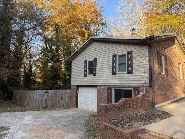 $1,975 | 19 Oak Hill Drive, Winder, GA 30680