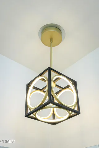 a view of backyard with tree