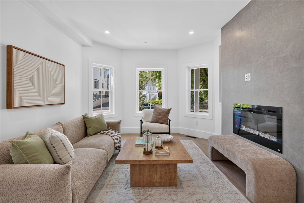 131 Hudson Street, Unit 1 Somerville, MA 02144 - Photo 9 of 41