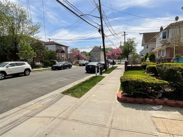 a car parked in front of a building