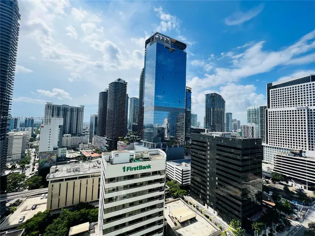 $4,200 | 951 Brickell Avenue, Unit 2407, Miami, FL 33131