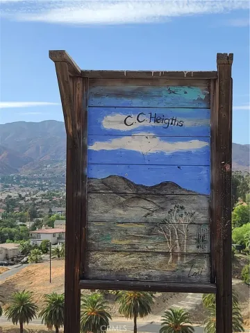 a view of a bench in the middle of a building