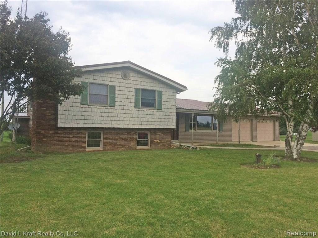 9222 Oeschger Road Sebewaing, MI 48759 - Photo 1 of 25 9222OeschgerMain.jpg