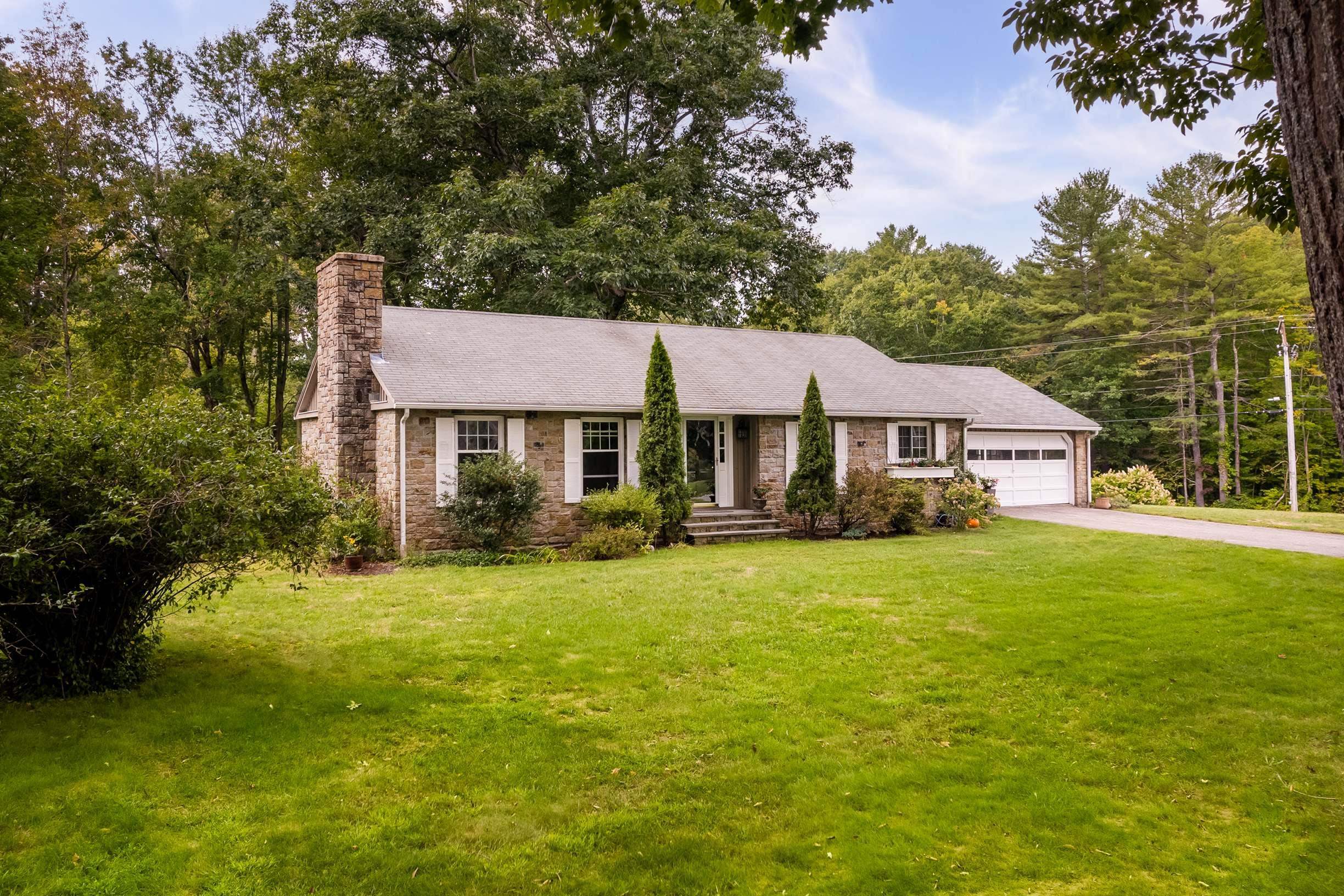 7 Dover Neck Road Dover, NH 03820 - Photo 1 of 23 Gallery Image 1