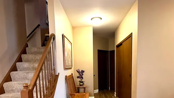 $535,000 | 1524 West Mooseheart Road, North Aurora, IL 60542