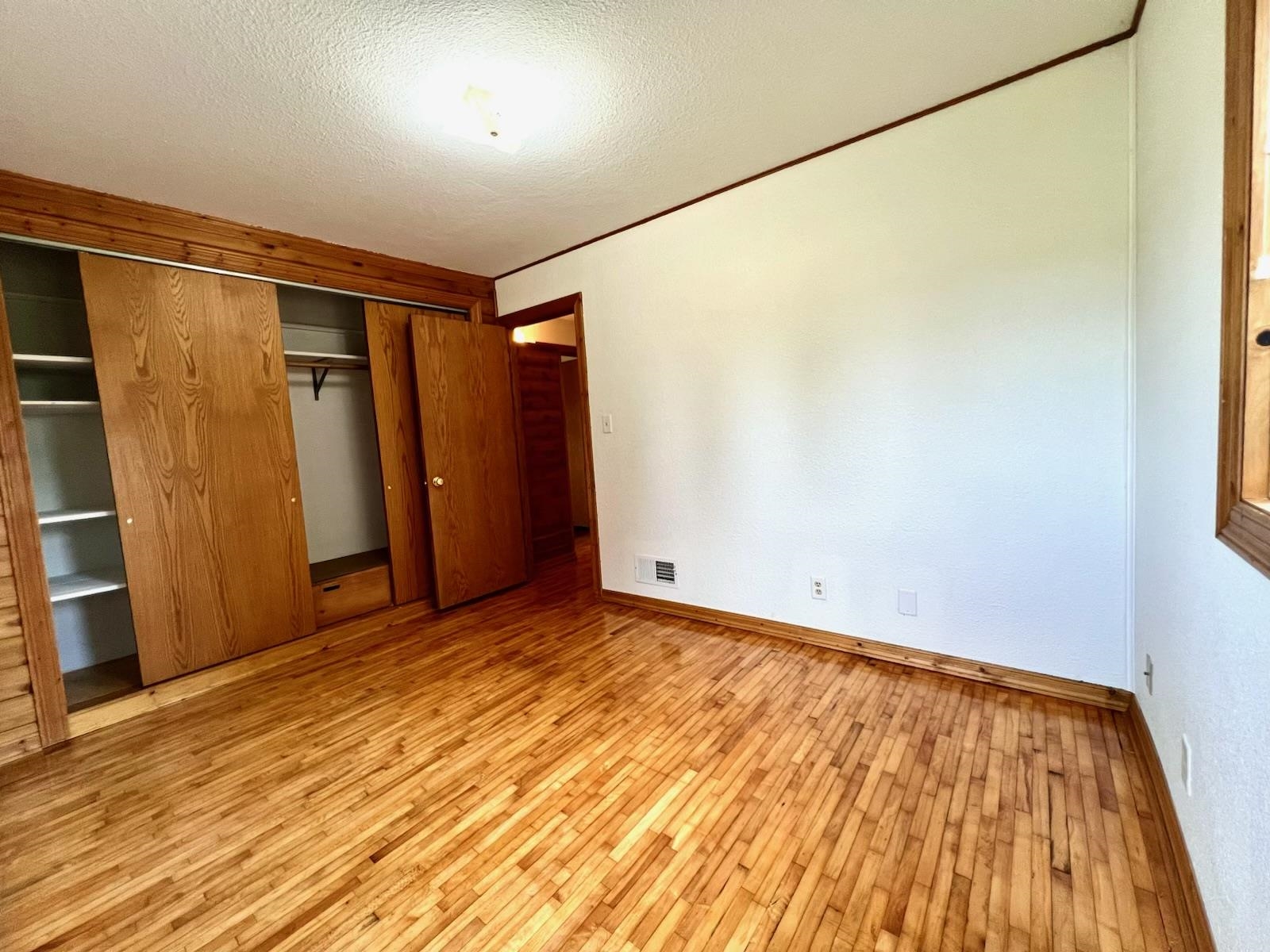 N1053 State Road 22 Waupaca, WI 54981 - Photo 18 of 29