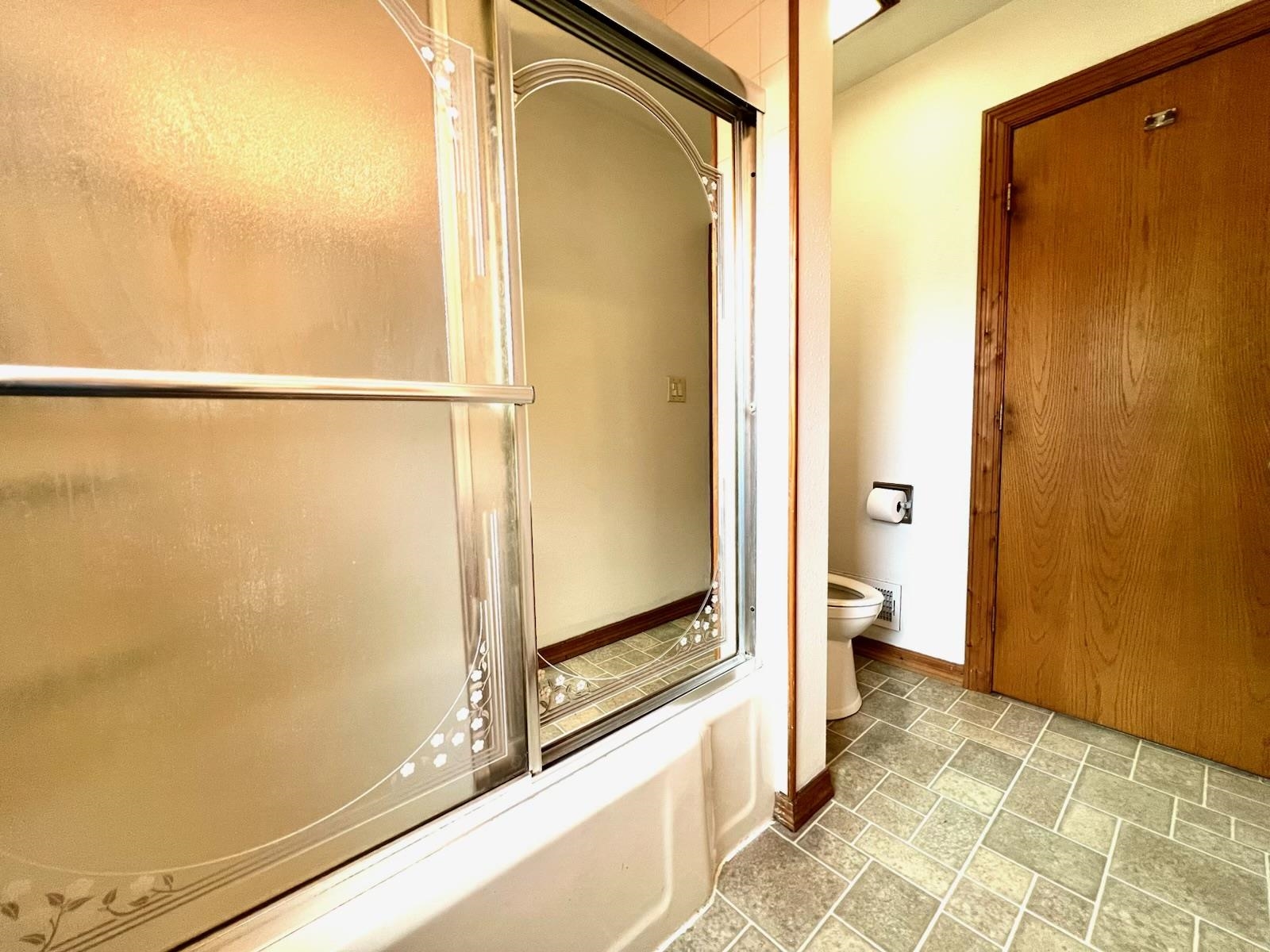 N1053 State Road 22 Waupaca, WI 54981 - Photo 20 of 29