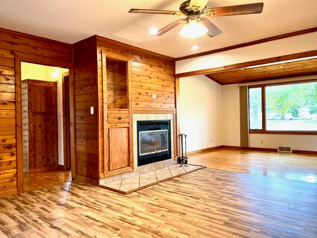 $359,900 | N1053 State Road 22, Waupaca, WI 54981