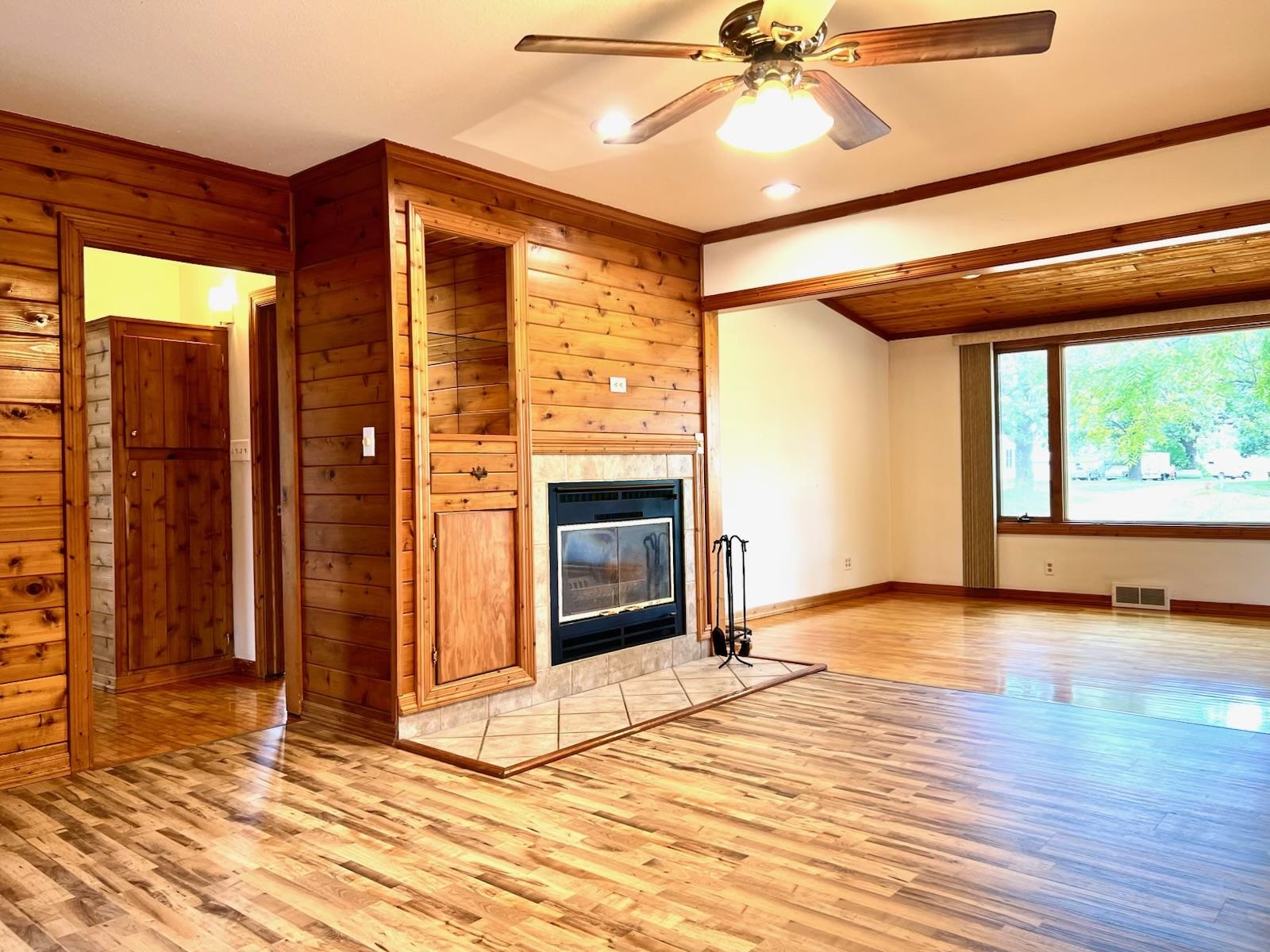 N1053 State Road 22 Waupaca, WI 54981 - Photo 5 of 29