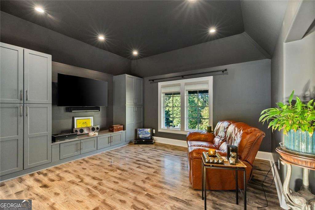 475 Heards Ferry Road Northwest Atlanta, GA 30328 - Photo 17 of 39