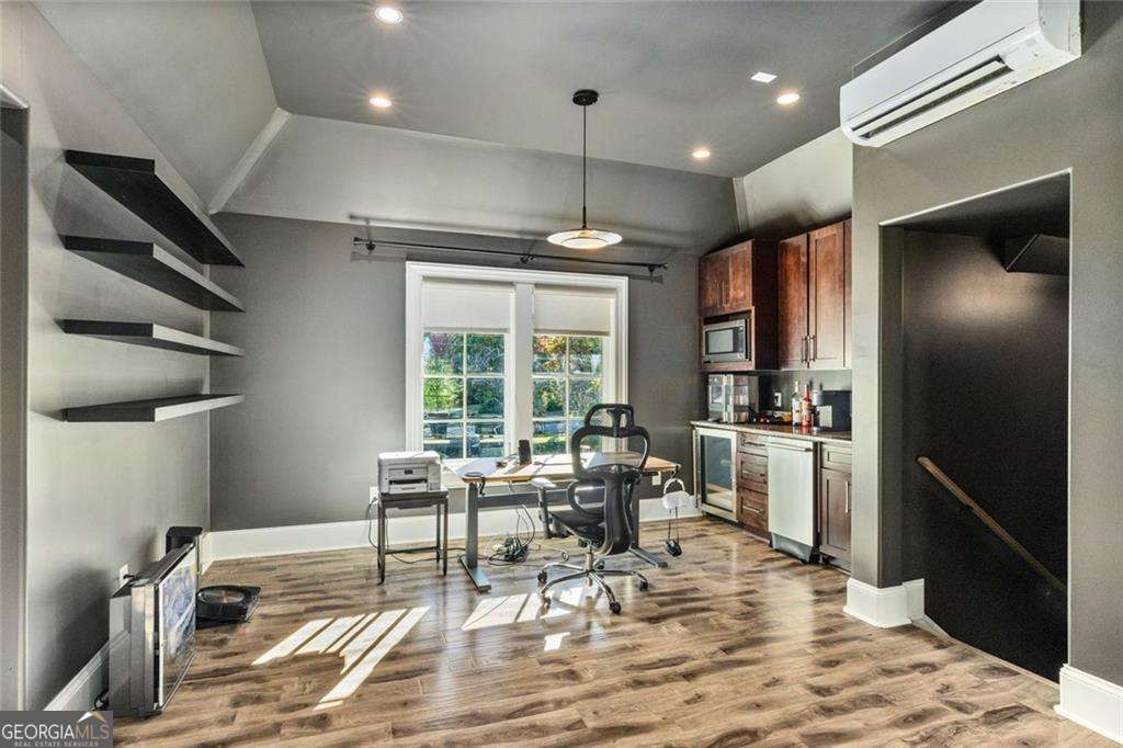 475 Heards Ferry Road Northwest Atlanta, GA 30328 - Photo 18 of 39