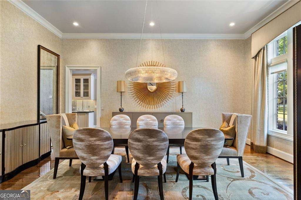 475 Heards Ferry Road Northwest Atlanta, GA 30328 - Photo 5 of 39