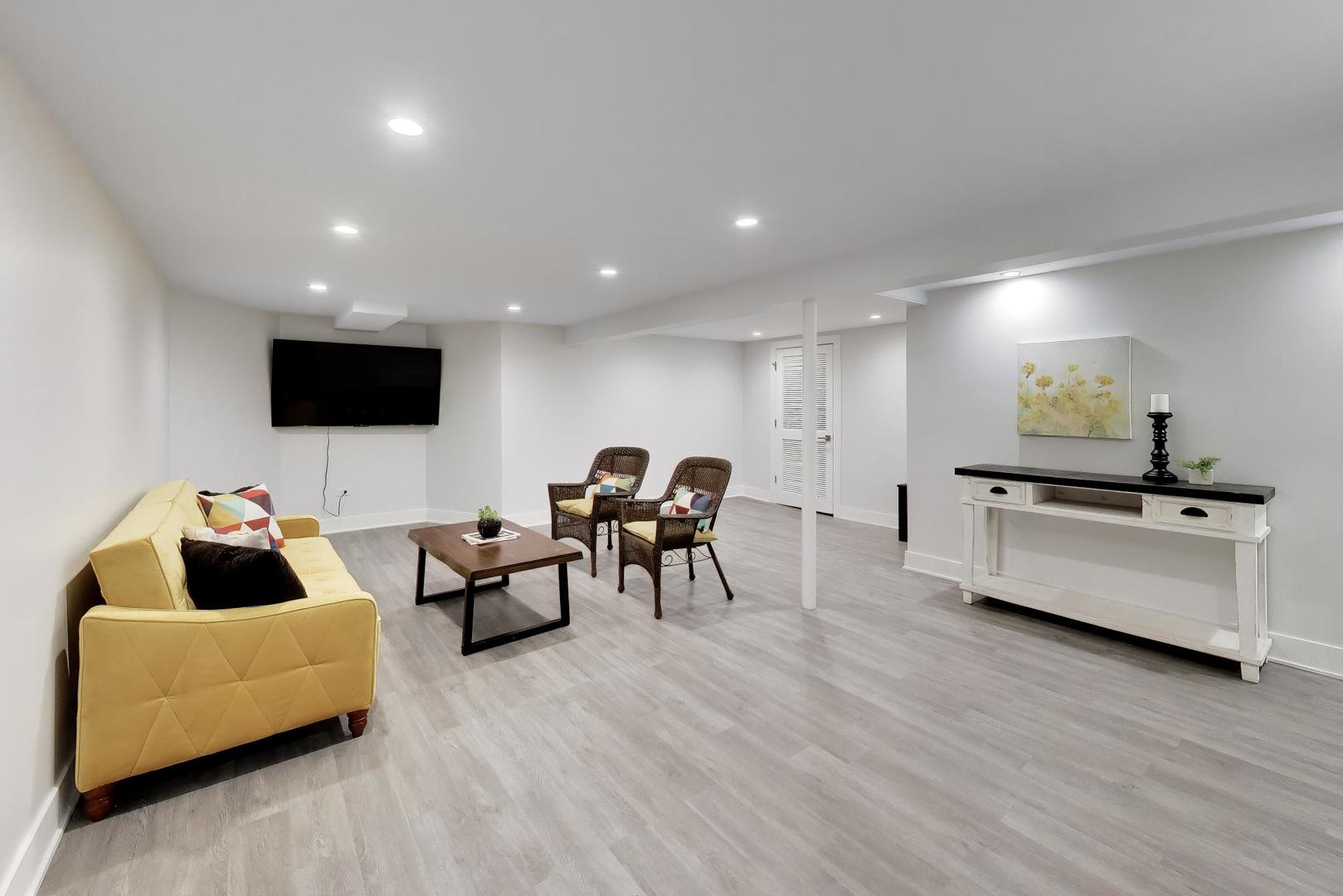 1052 Rolling Pass Glenview, IL 60025 - Photo 16 of 26
