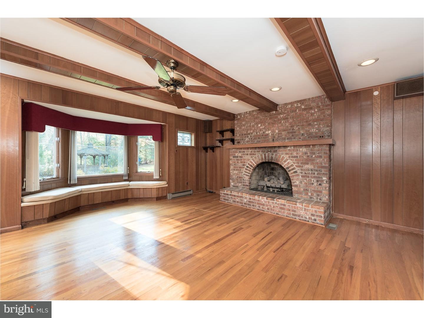 846 South 1st Road Hammonton, NJ 08037 - Photo 11 of 24 Den