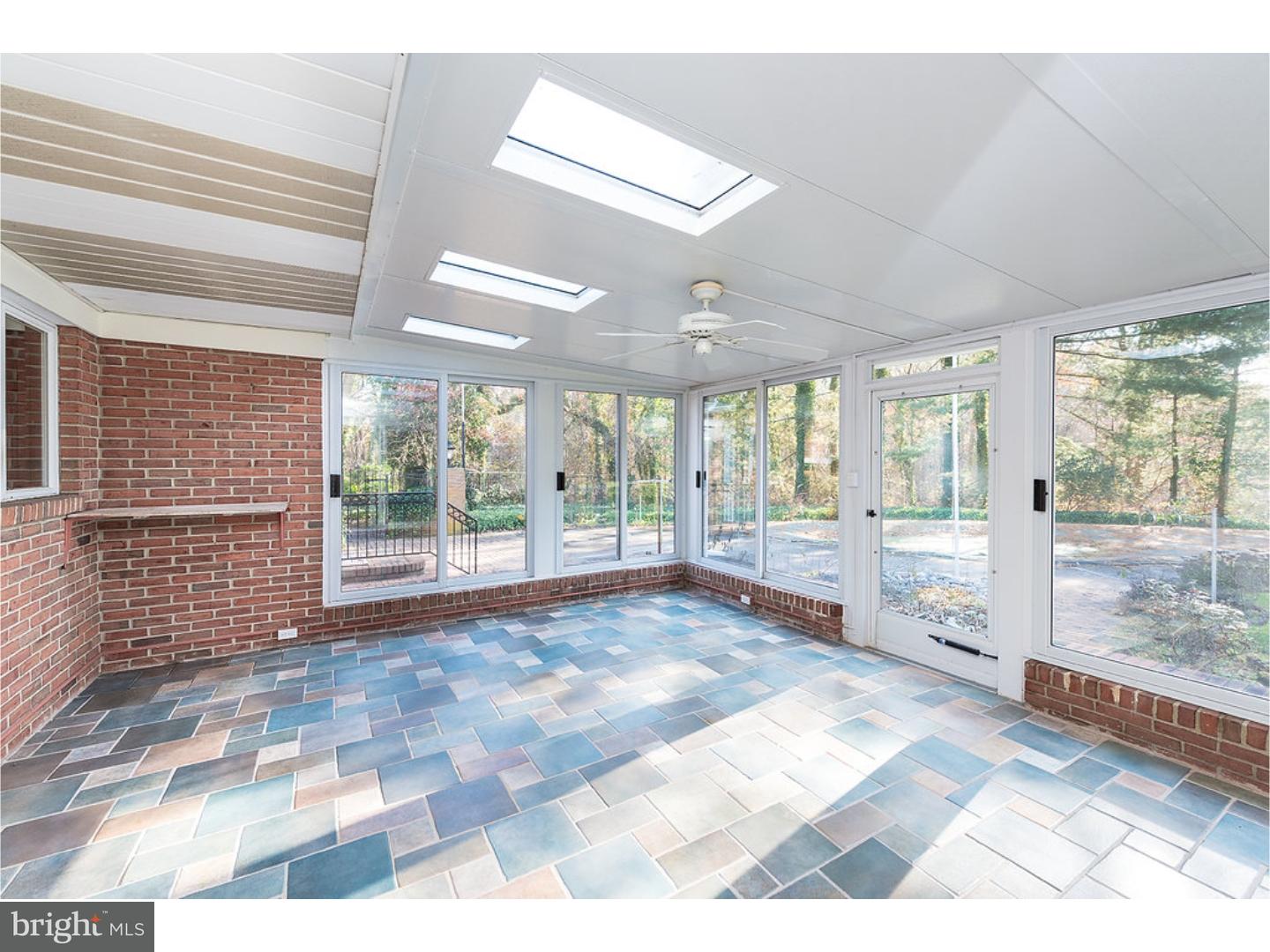 846 South 1st Road Hammonton, NJ 08037 - Photo 13 of 24 Sun Room
