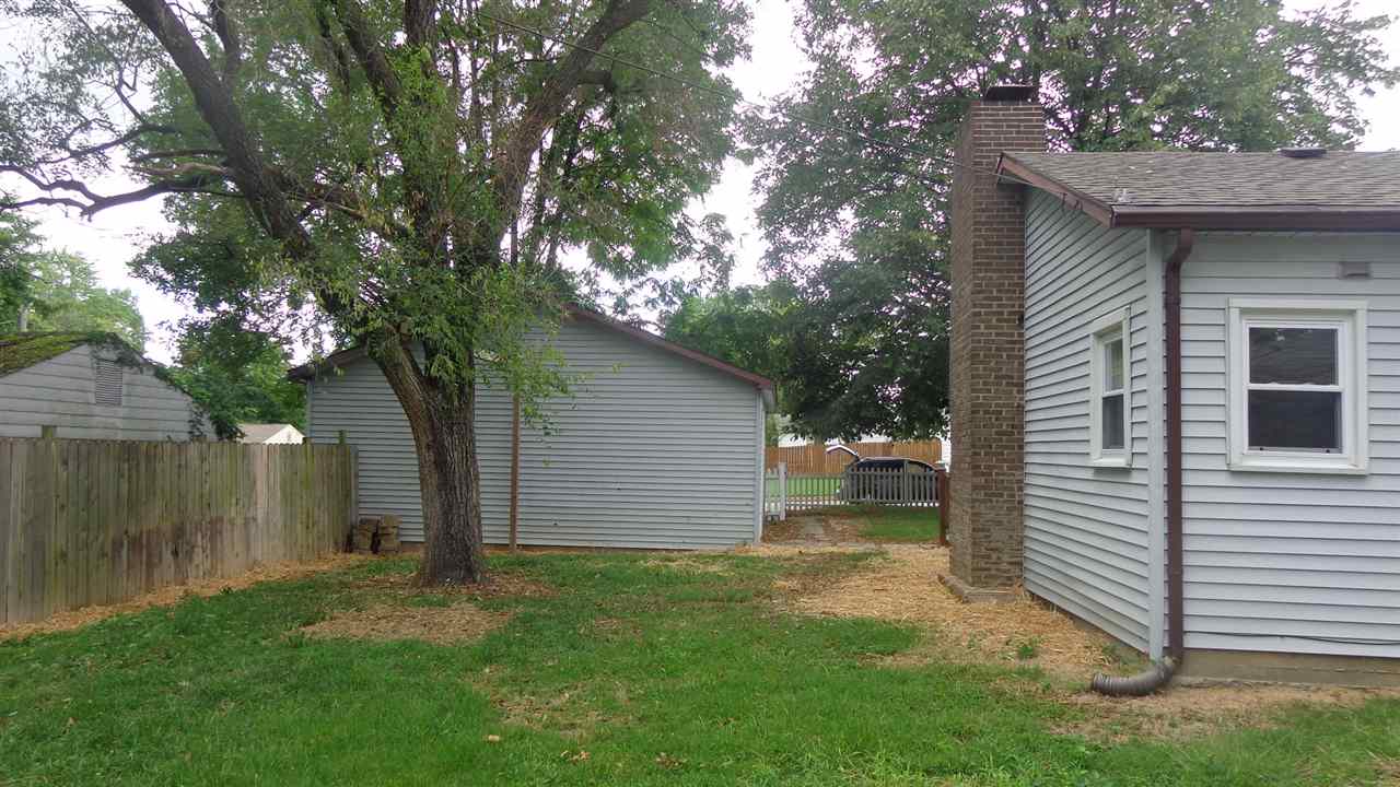 5120 Sherbrooke Road Evansville, IN 47710 - Photo 3 of 30 Gallery Image 3