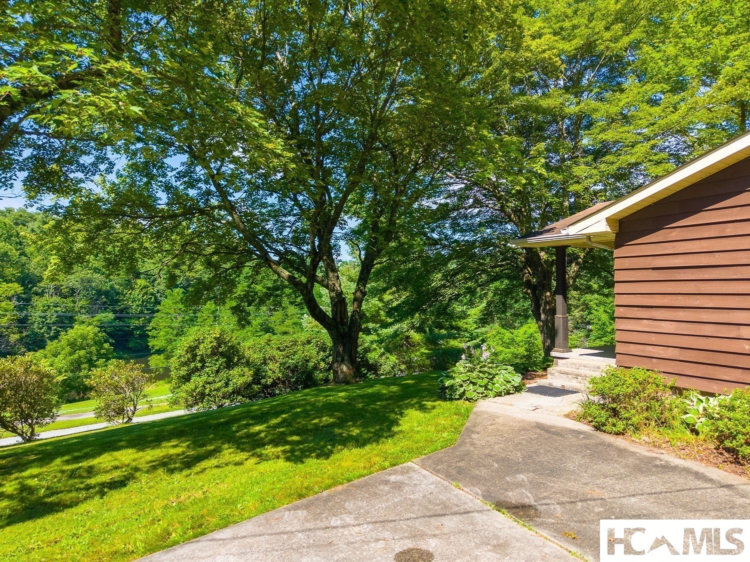 7219 Dillard Road Scaly Mountain, NC 28775 - Photo 34 of 57 Gallery Image 34