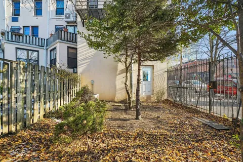 $899,000 | 273 A Monmouth Street, Jersey City, NJ 07302