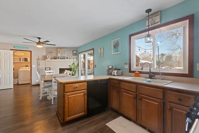 $339,900 | 155 Lee Ann Lane, Woodstock, IL 60098