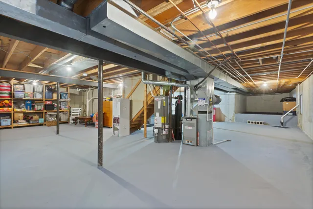 $339,900 | 155 Lee Ann Lane, Woodstock, IL 60098