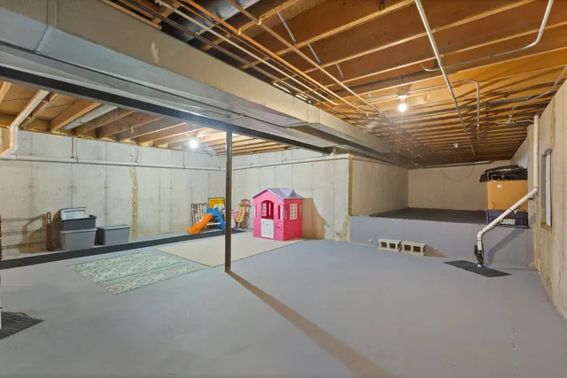 $339,900 | 155 Lee Ann Lane, Woodstock, IL 60098